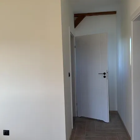 Ranczo Pod Debami Πανσιόν